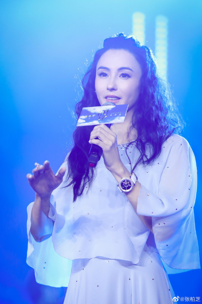 006G452gly1g3ahuyt9ywj31rw2nue84.jpg