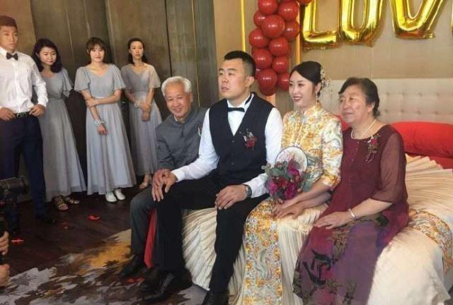 韩德君伤愈复出！气喘吁吁跑1600米，郭士强心疼劝他别跑太多