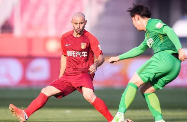 两夺欧冠他是中超最大牌球星！年近35赛季至今全勤堪称球队真核