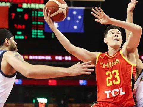 不愧是mvp！中国男篮89：77澳大利亚，谁注意王哲林的数据