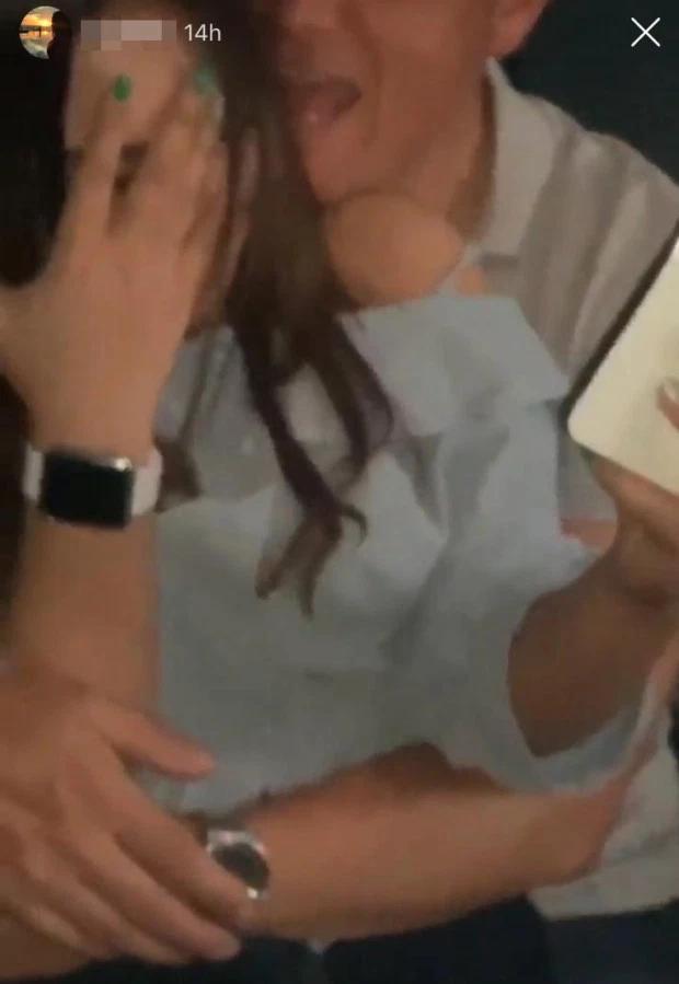 马里纳酒吧嗨翻