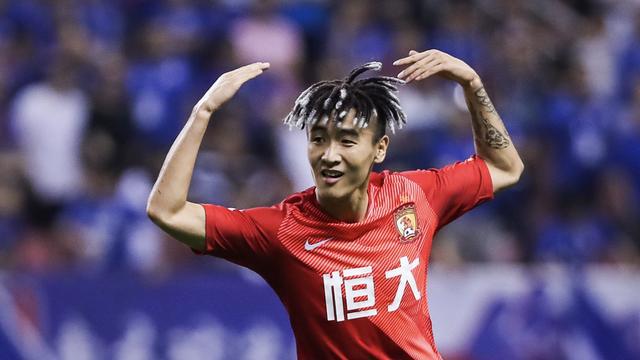 紧跟武磊步伐！韦世豪目标远大变成熟 拿到金靴后再考虑留洋