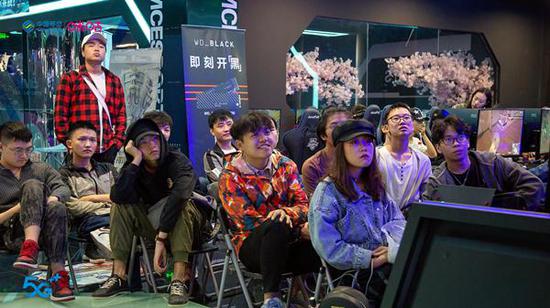 比赛现场座无虚席