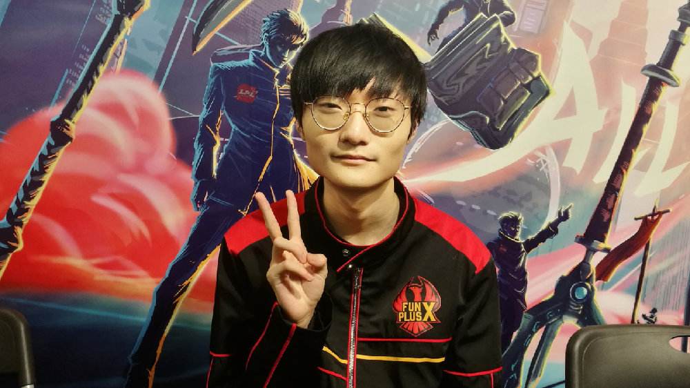 DWG打野Canyon采访:小组赛希望能打IG 想避开FPX