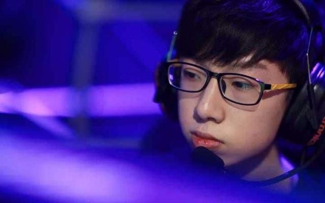 S9小组赛战队巡礼:卫冕冠军iG的捍卫荣耀之路