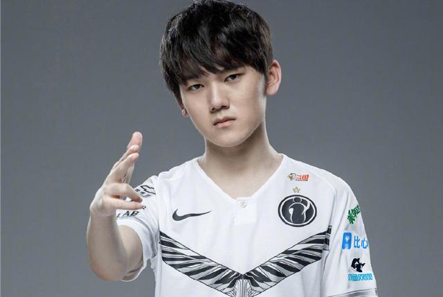 阿水在欧服杀疯了?霞跃居德莱文成本命英雄,场均十杀以上