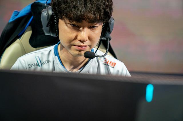 Nuclear:金教练很在意和iG的比赛,再努力一些就能夺冠