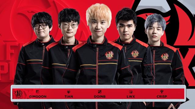 SKT“奇怪行为”引发热议！迟迟不出国，只和一支S9战队打训练赛