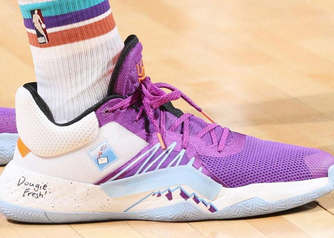 今日球鞋：东契奇穿科比4，米切尔着“Mailman”配色球鞋