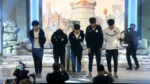 Theshy再次拯救IG，RNG两大上单姿态让帝：这波操作我做不到