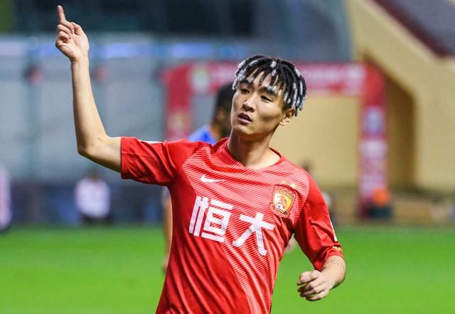韦世豪留洋西甲合同细节曝光！两大保障性条款将力保他踢主力