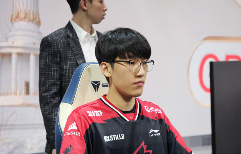 虎牙拿下LCK三年独家直播权 网友:好好学习好好研究