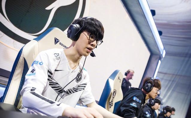 IG上中虽猛 但想要继续赢JKL必须觉醒